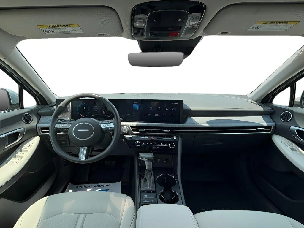 Certified Used 2025 Aero Silver Hyundai SE image 10
