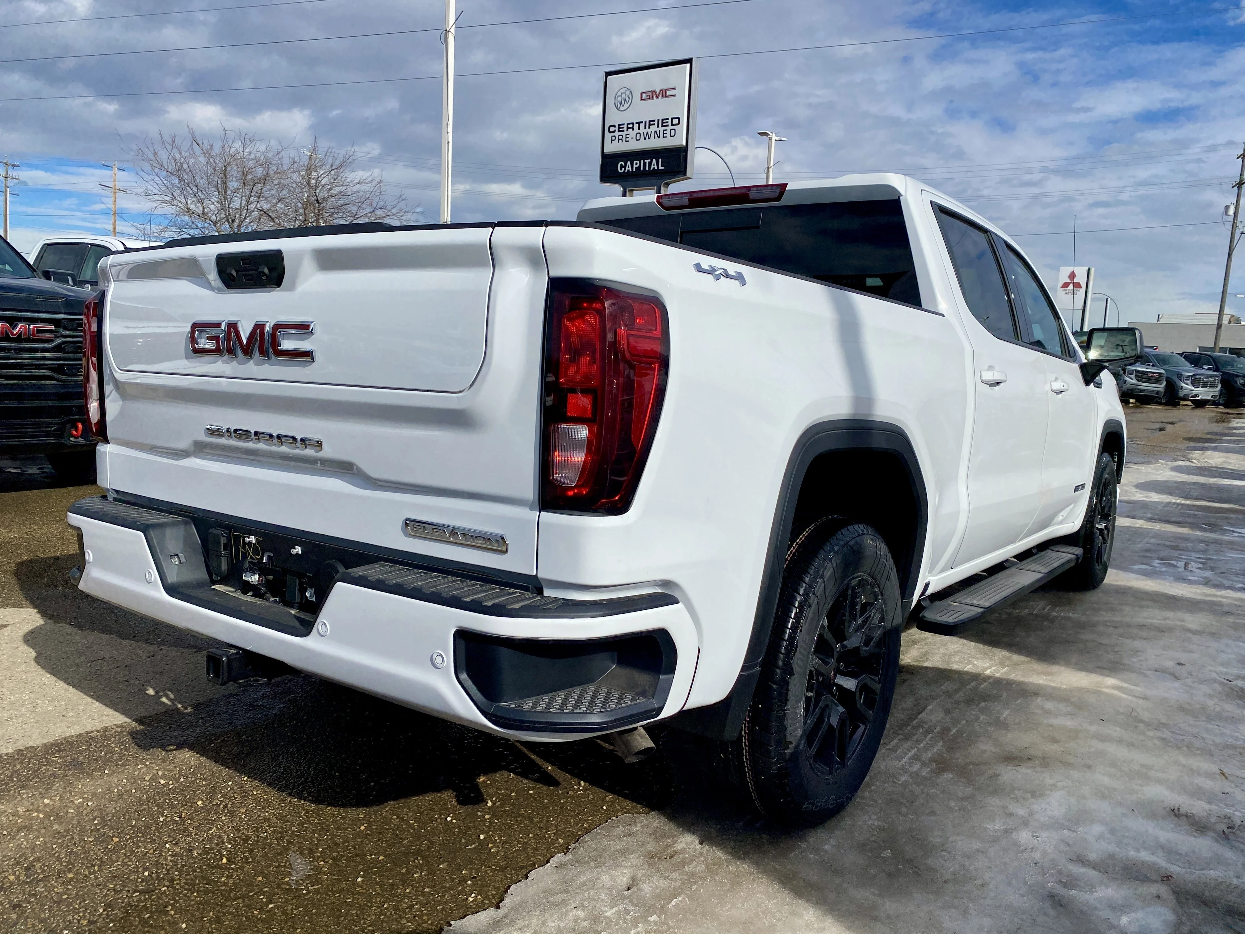 New 2026 Summit White GMC Elevation image 7
