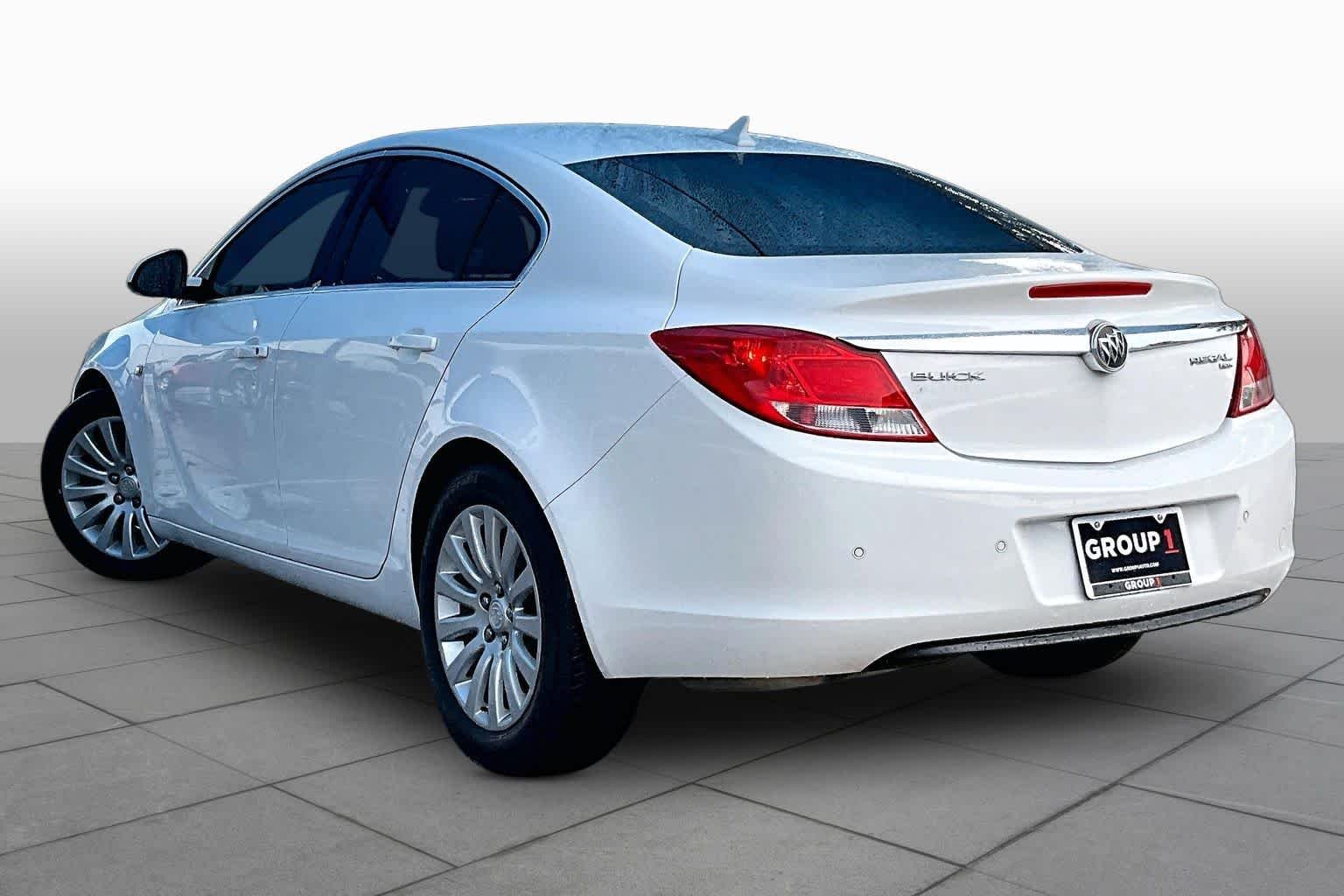 Used 2011 Summit White Buick CXL RL3 image 10