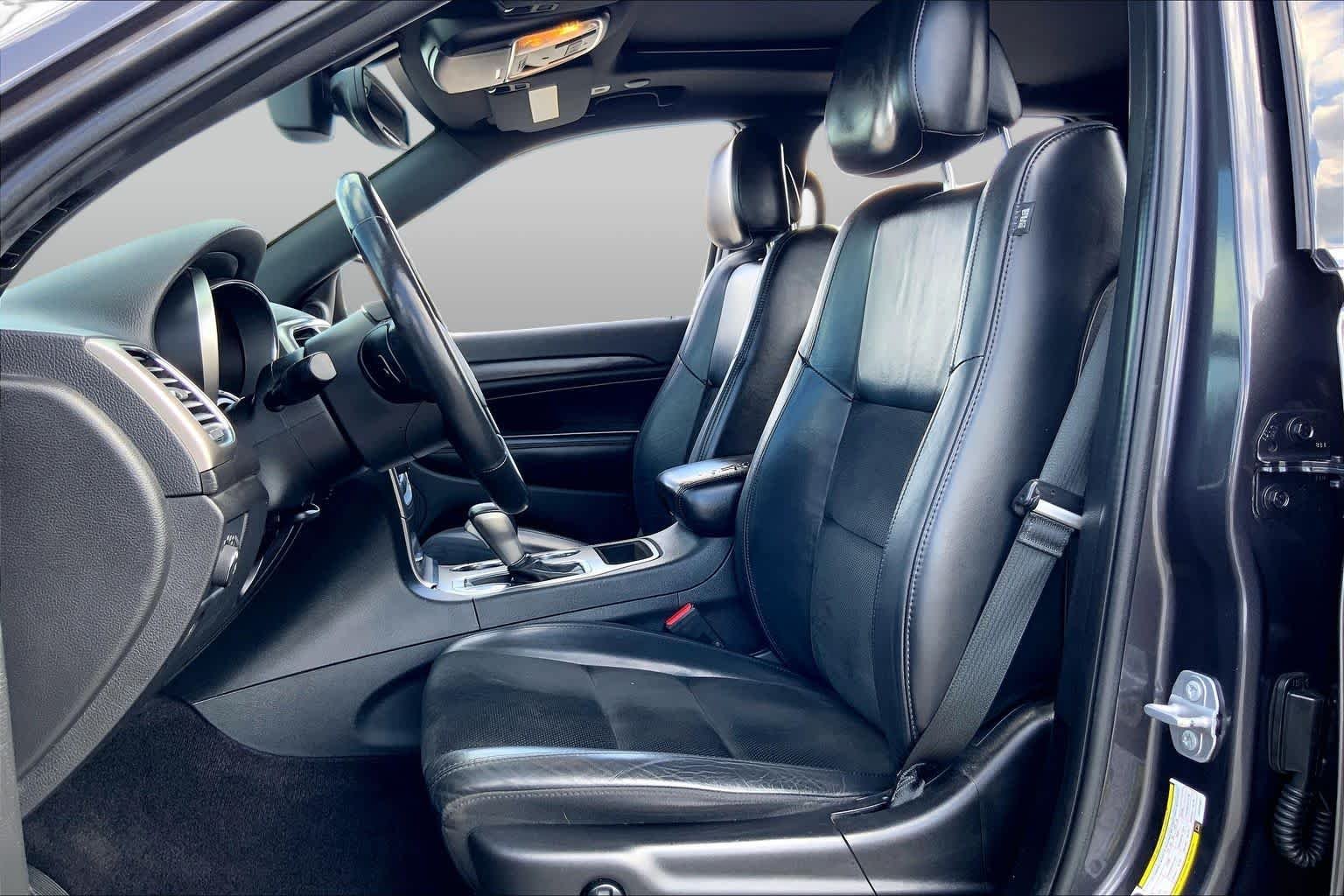 Used 2018 Granite Crystal Metallic Clearcoat Jeep Altitude image 8