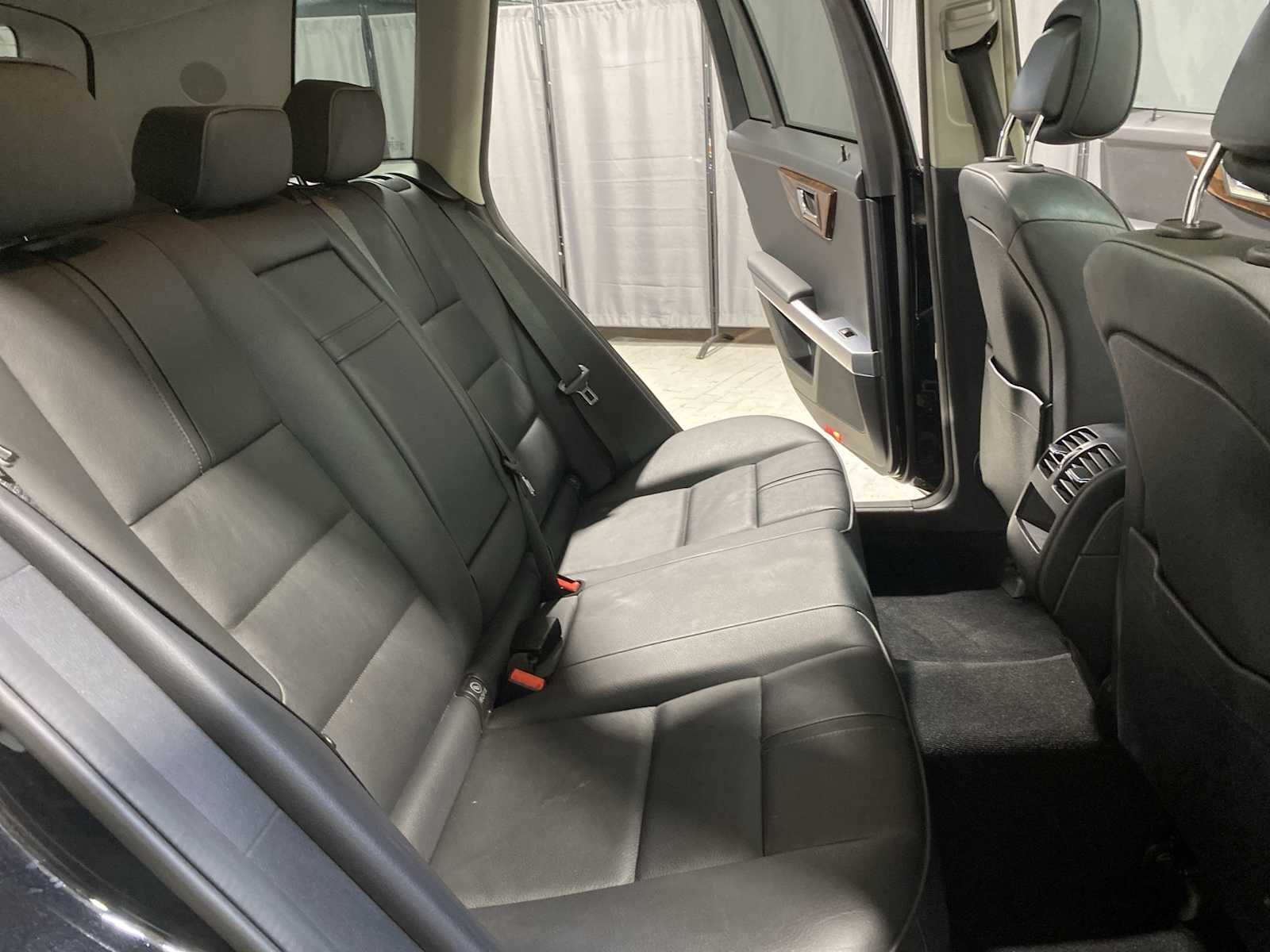 Used 2010 Black Mercedes-Benz GLK 350 image 13