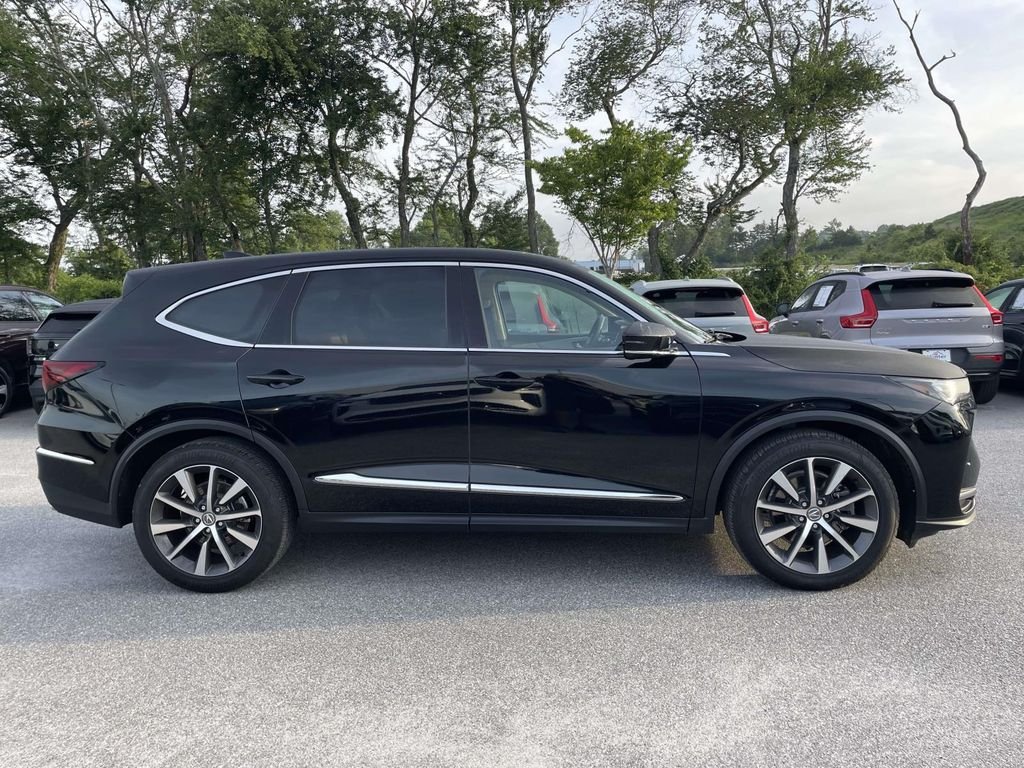 Used 2025 Black Acura w/Technology Package image 29
