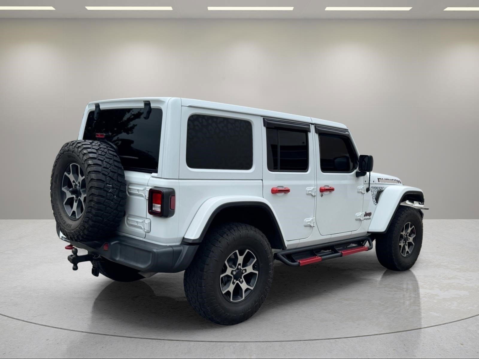 Used 2020 Bright White Clearcoat Jeep Rubicon image 5