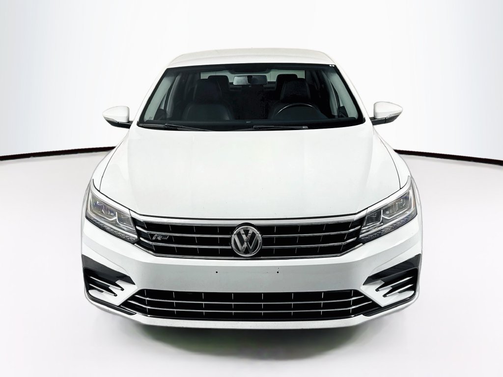 Used 2018 Volkswagen Passat R-Line with VIN 1VWAA7A38JC041198 for sale in Chandler, AZ