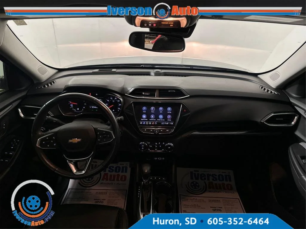 Used 2022 Mosaic Black Metallic Chevrolet LT image 30