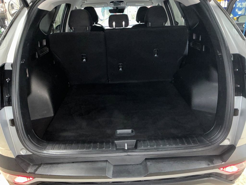 Used 2024  Hyundai SEL image 27