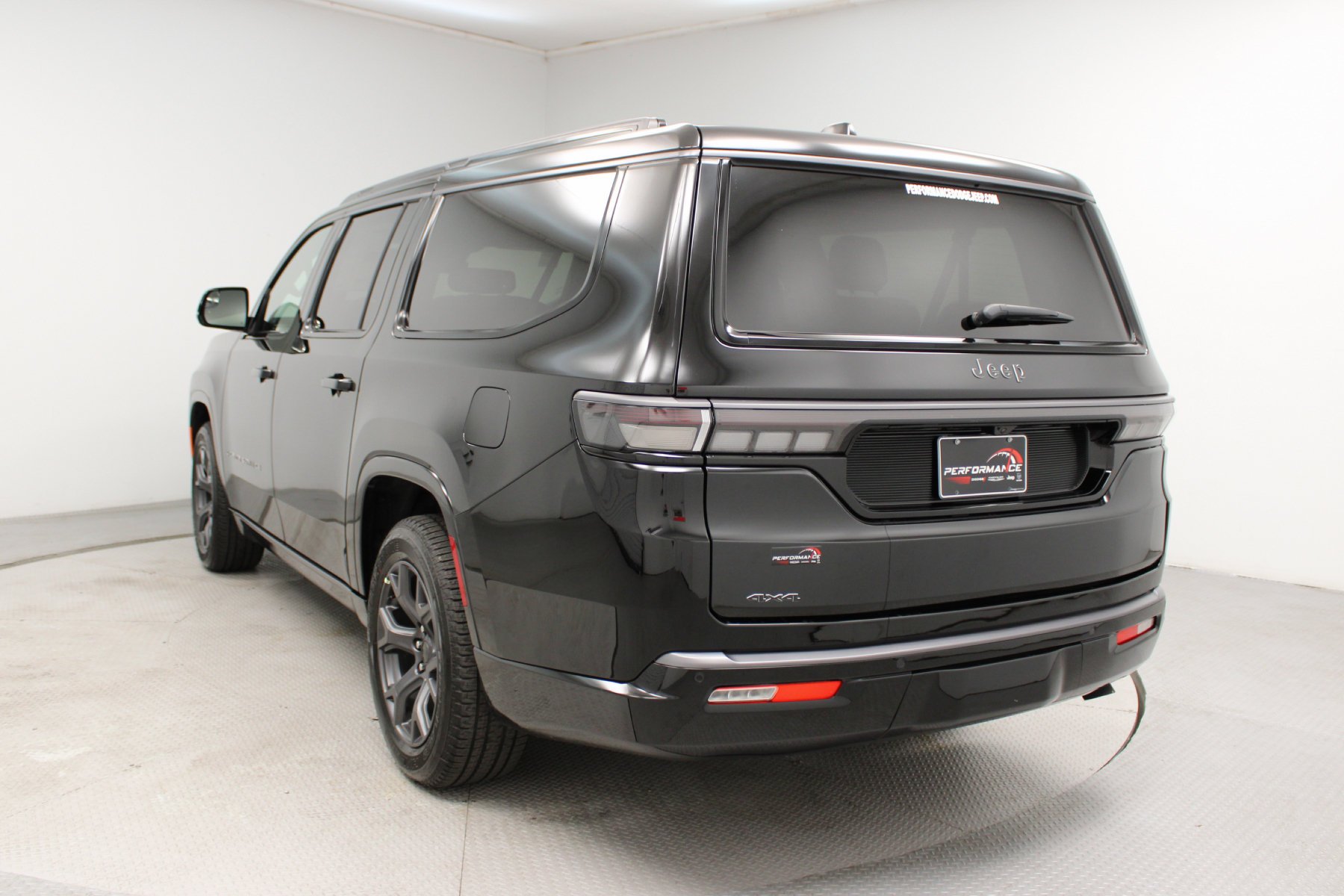 New 2026 High Gloss Black Exterior Paint Jeep Limited Altitude 4x4 image 14