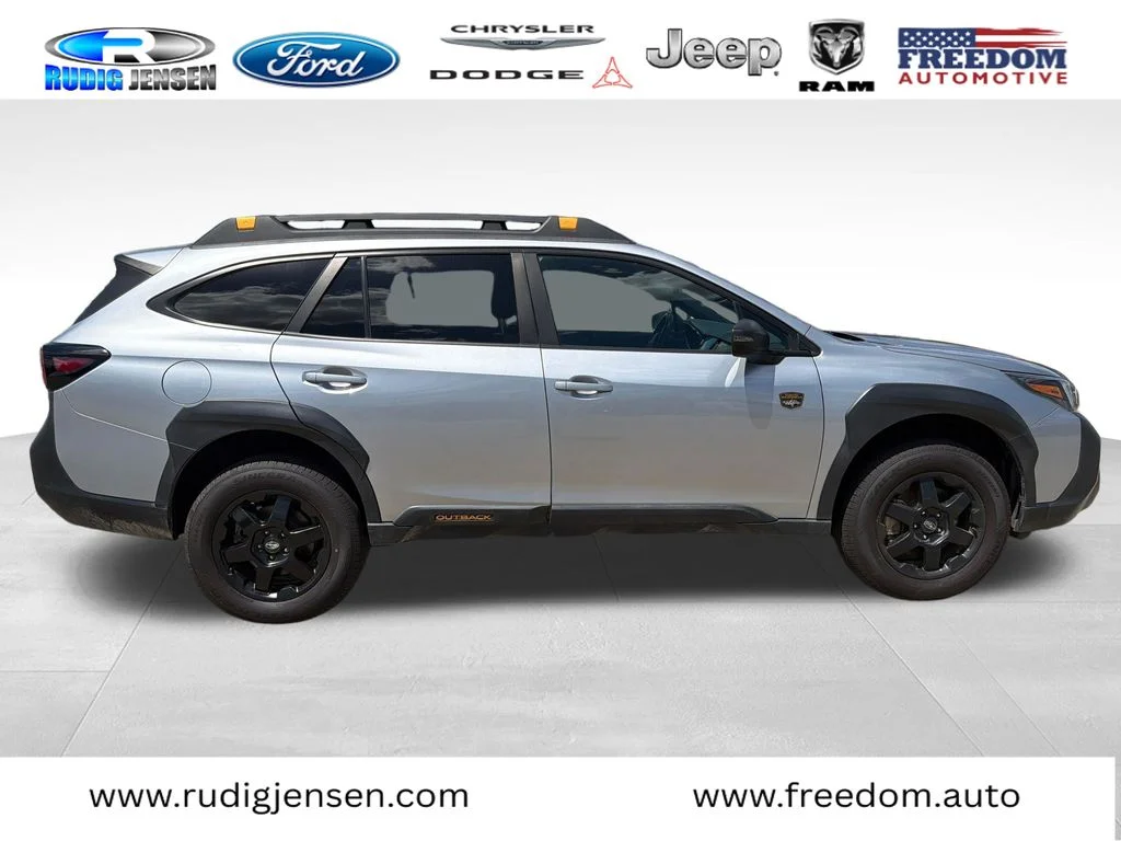 Used 2022 Ice Silver Metallic Subaru Wilderness image 6