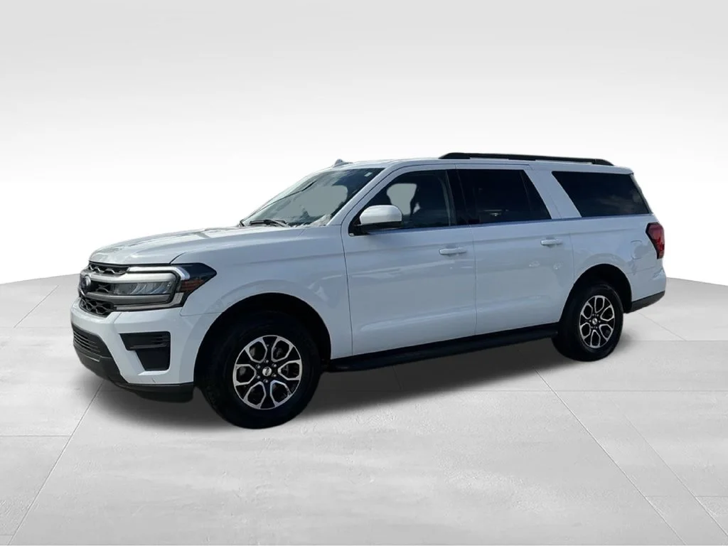 Used 2024 White Ford XLT image 2