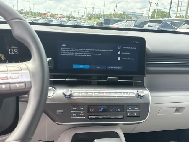 Used 2024 Gray Hyundai SEL image 18