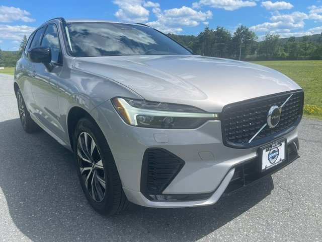 Used 2024 Silver Volvo Core Dark Theme image 4