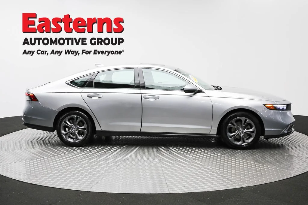 Used 2024 Gray Honda EX image 4