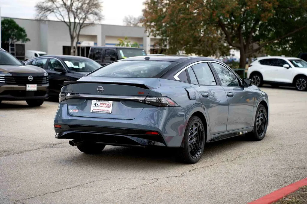 New 2026 Gray Nissan SR image 4