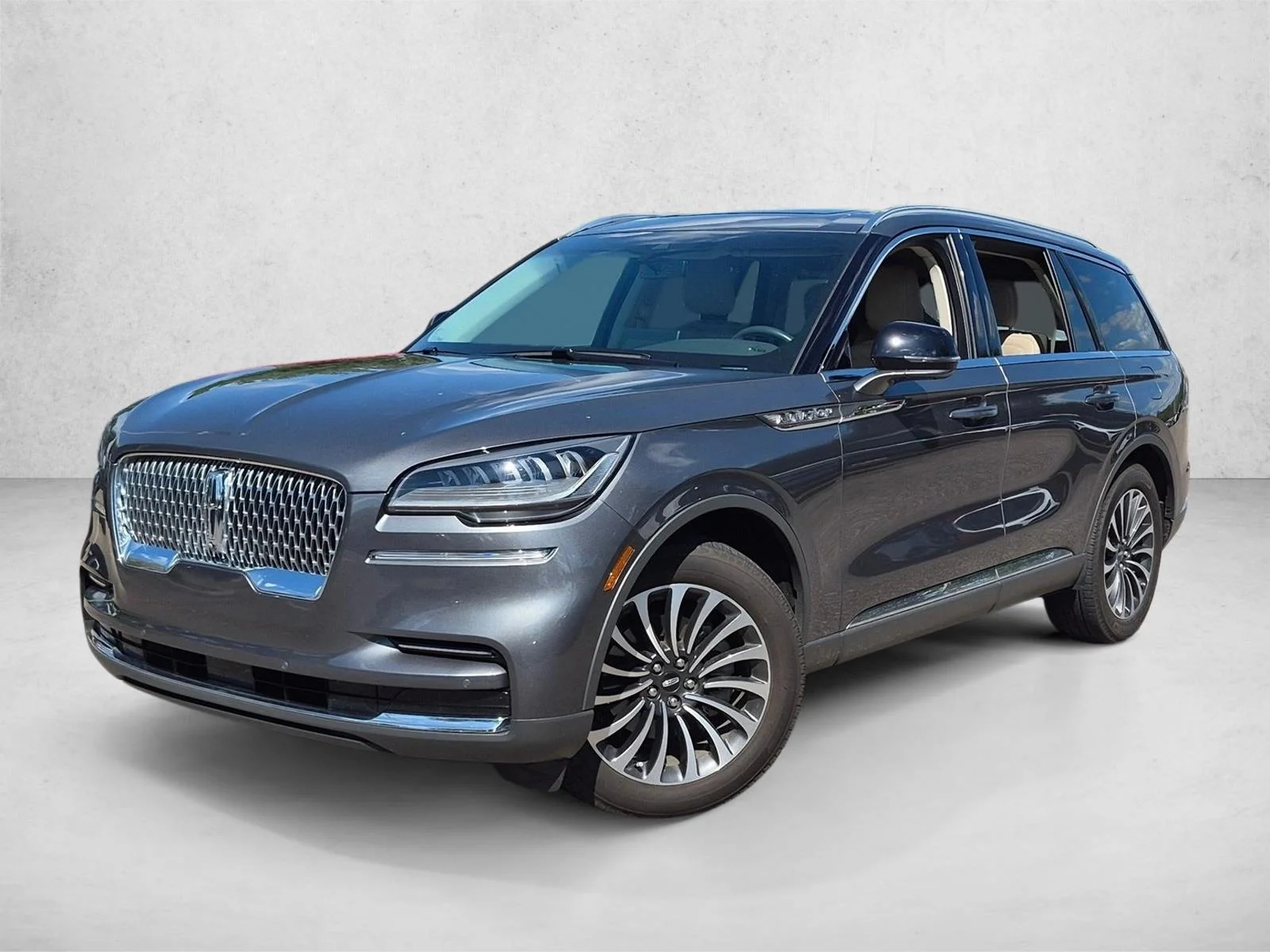 Used 2023 Asher Gray Metallic Clearcoat Lincoln Reserve image 1