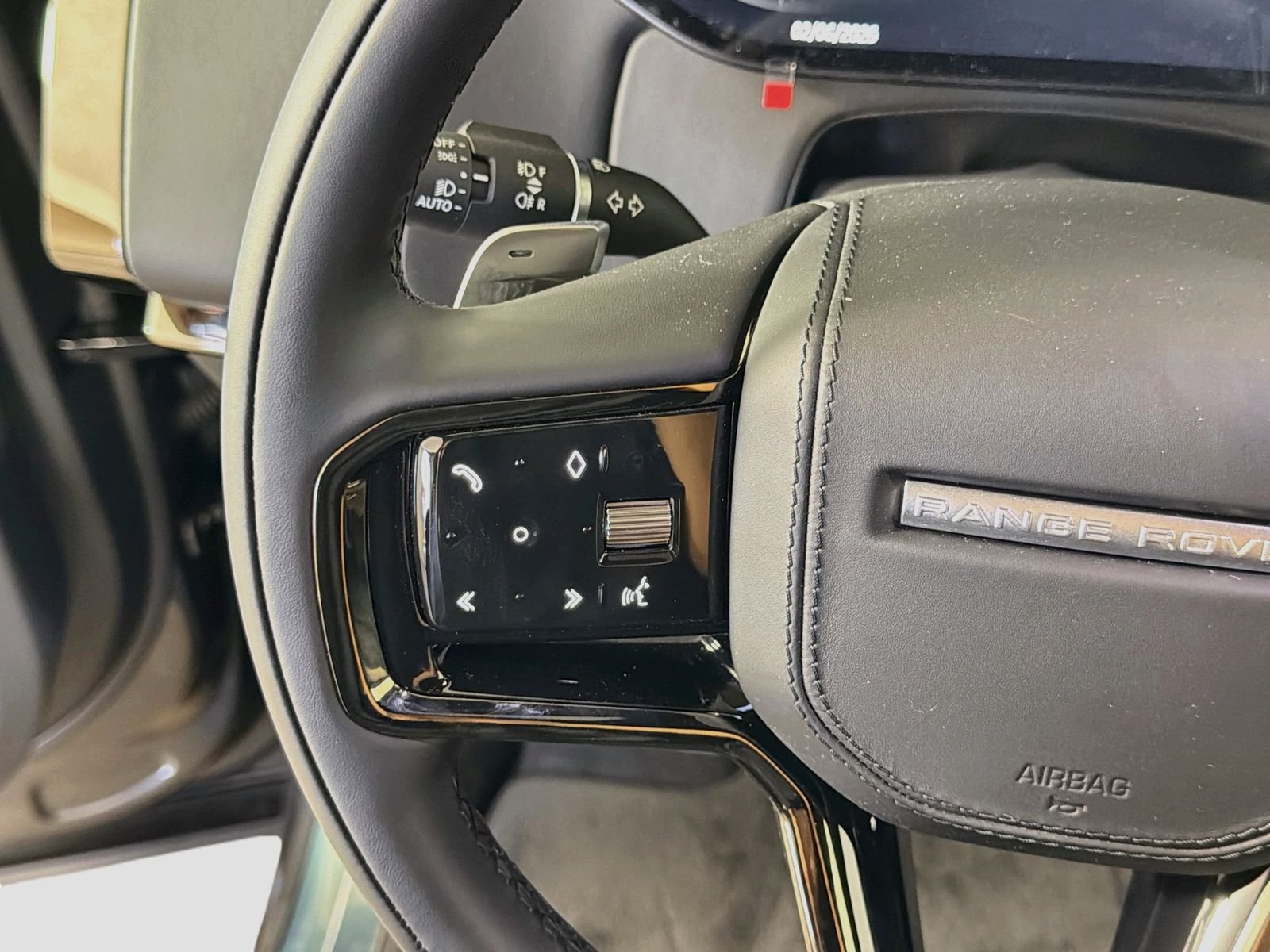 New 2026 Carpathian Grey Land Rover Dynamic SE image 12