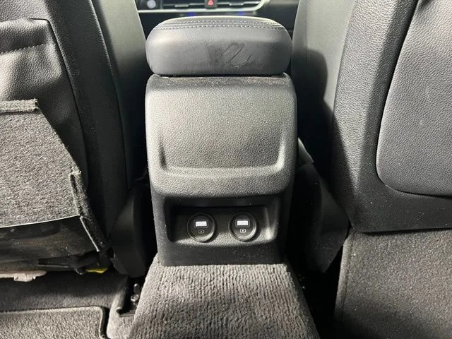 Used 2023 White Kia GT-Line image 30