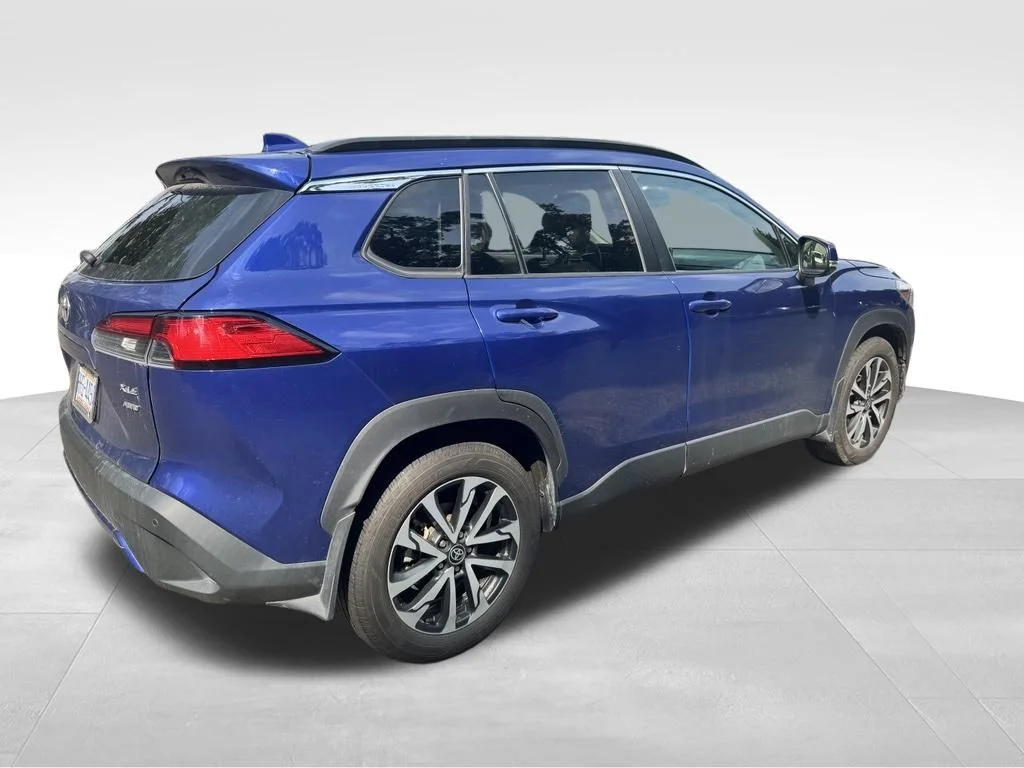 Used 2024 Blue Toyota XLE image 4