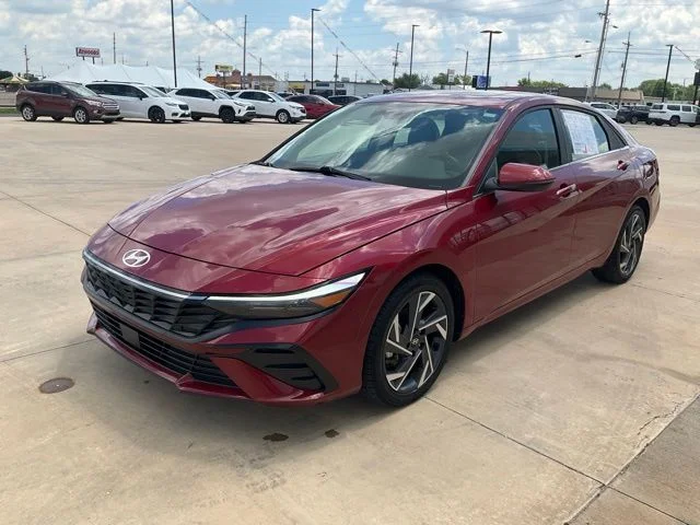 Used 2025 Red Hyundai Limited image 37