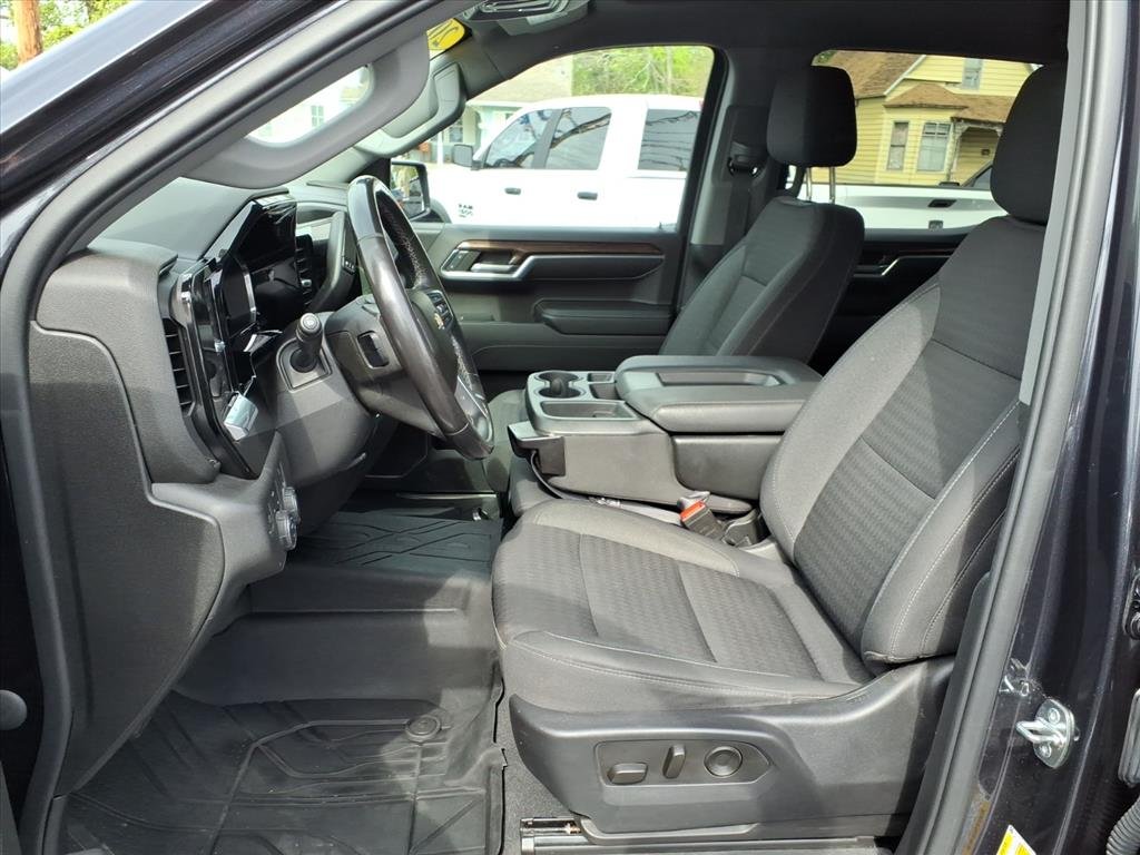 Used 2022 Dark Ash Metallic Chevrolet LT image 4