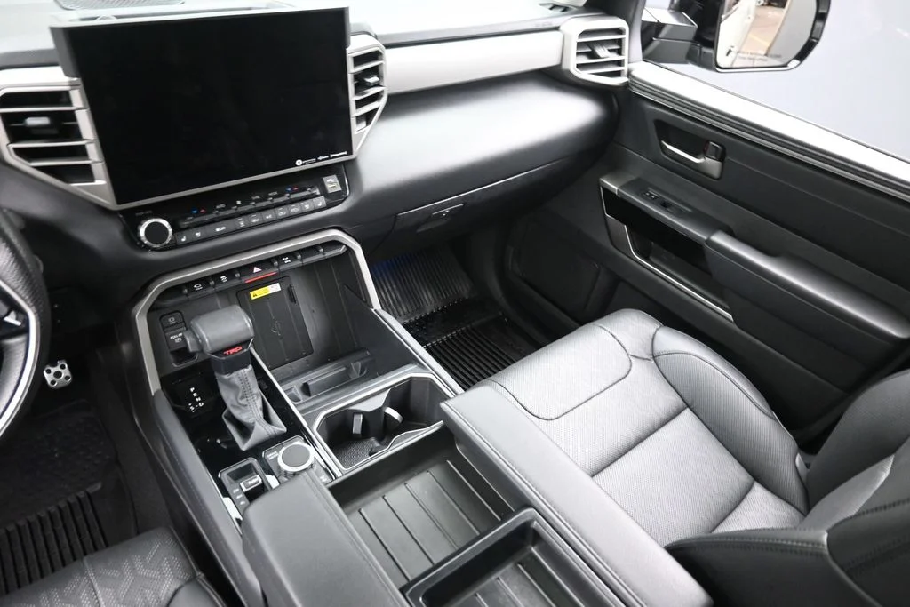 Used 2024  Toyota Limited image 15