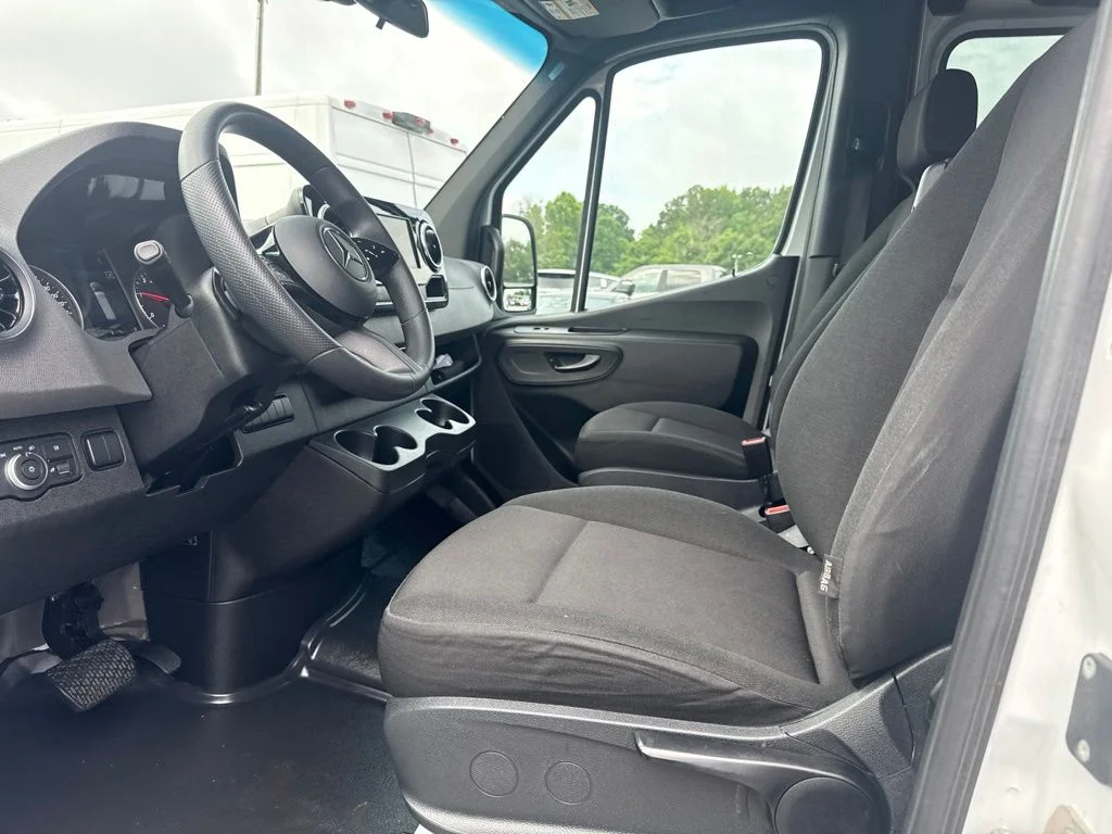 Used 2025 White Mercedes-Benz Passenger 170 WB image 3