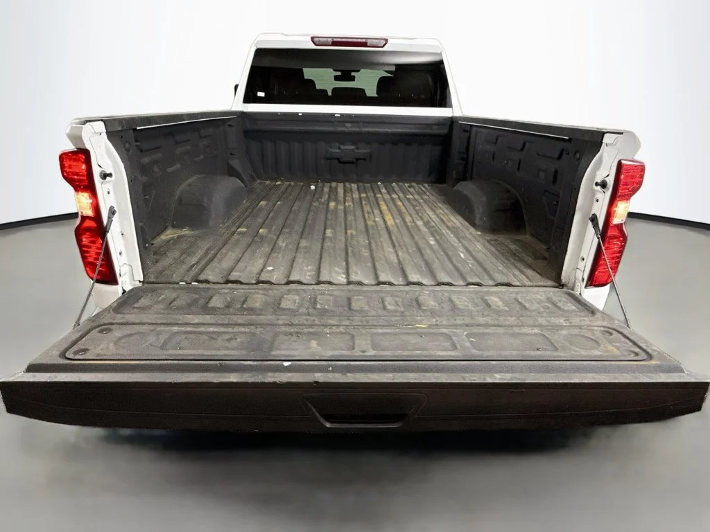 Used 2023 White Chevrolet LT image 23