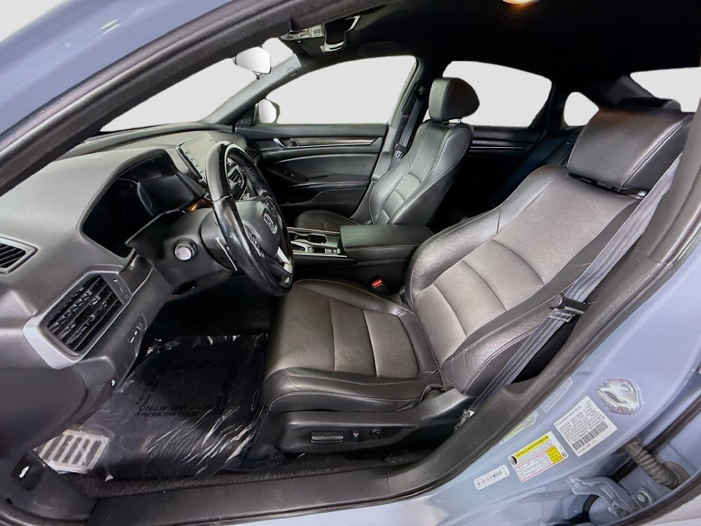Used 2021 Lunar Silver Metallic Honda Sport image 18