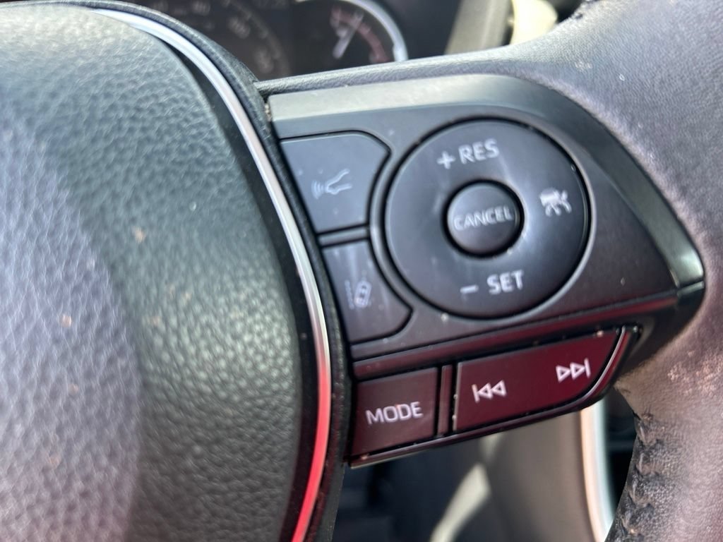 Used 2023 White Toyota XLE Premium image 8