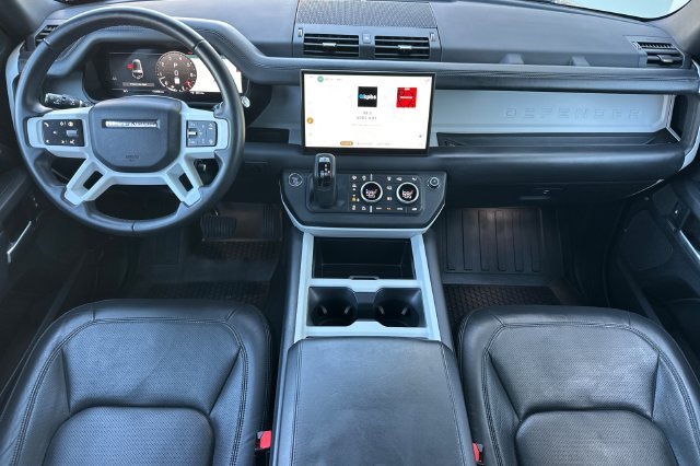 Used 2025 Gray Land Rover X-Dynamic SE image 12