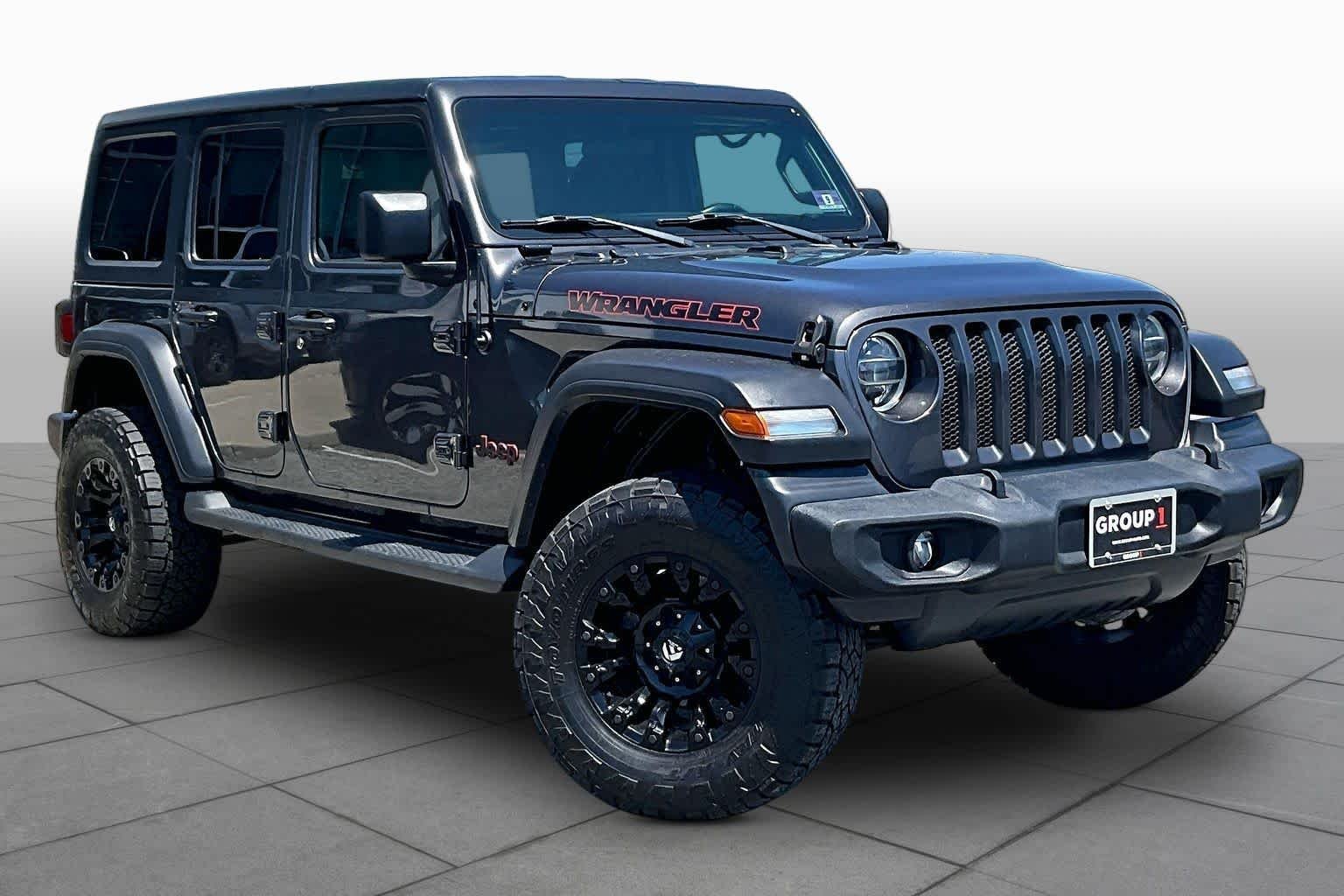Used 2020 Granite Crystal Metallic Clearcoat Jeep Sport S image 3