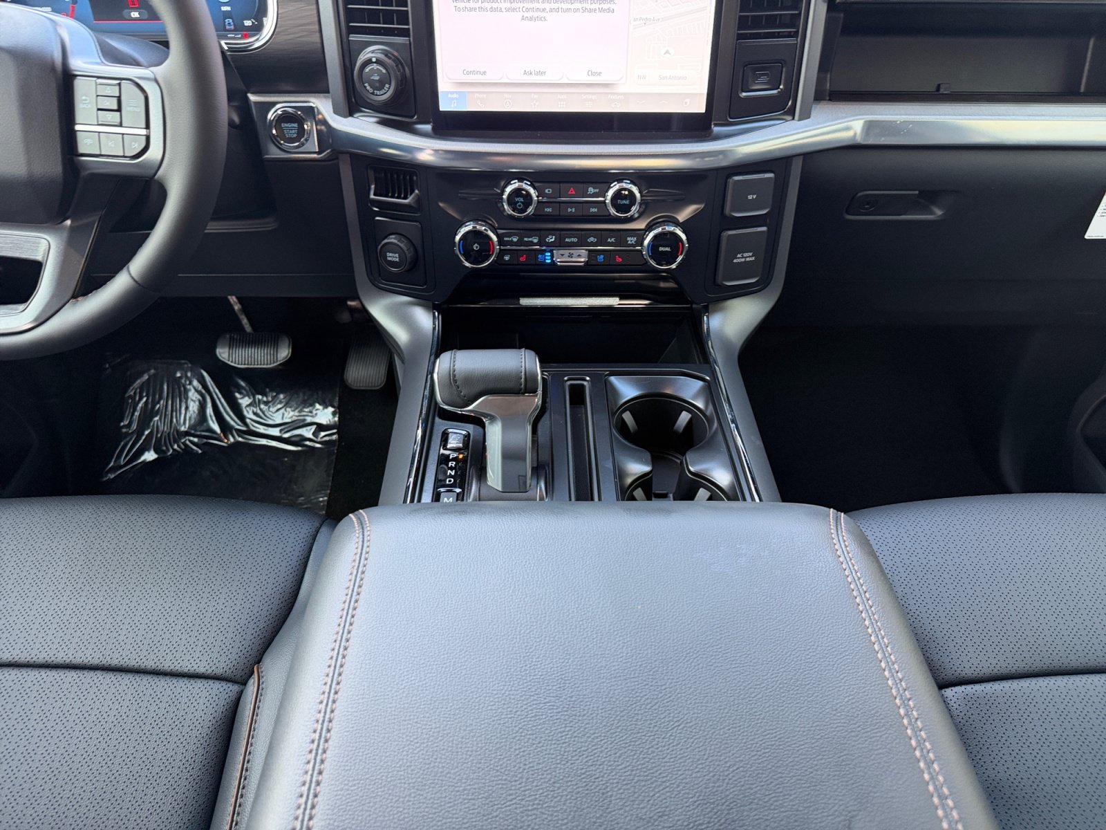 New 2026 Carbonized Gray Metallic Ford LARIAT image 12