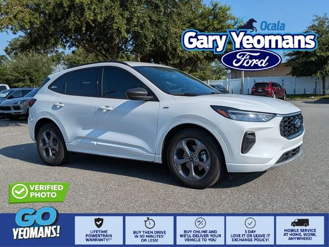 Used 2023 Oxford White Ford ST-Line image 1