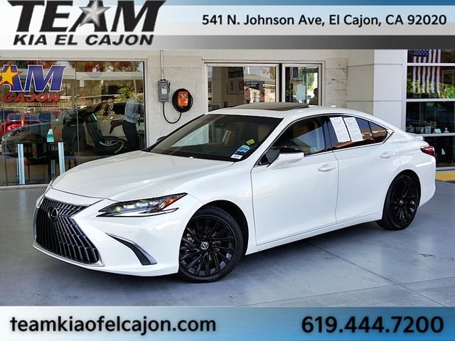 2024 Lexus ES Hybrid 300h Ultra Luxury