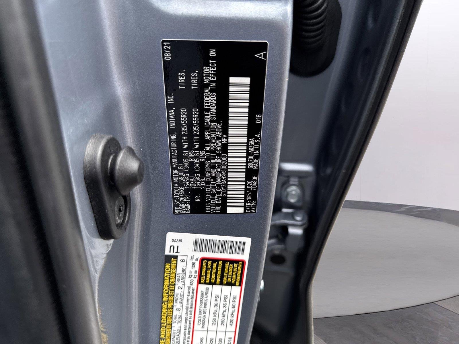 Used 2021 Moondust Toyota Limited image 41