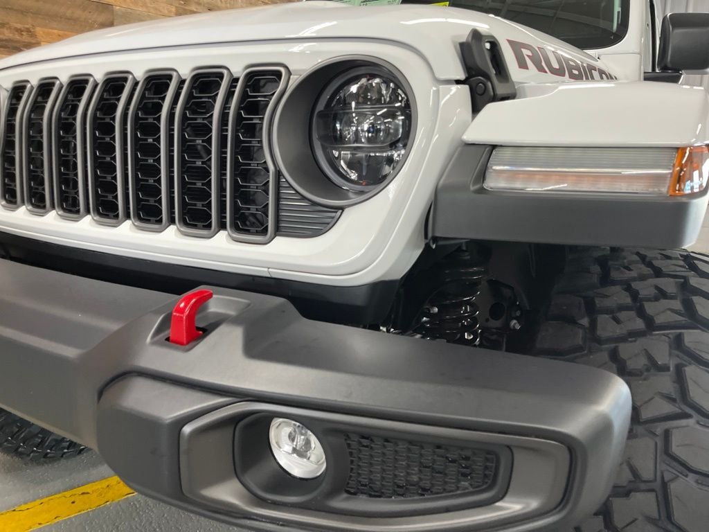 New 2026 Bright White Clearcoat Jeep Rubicon image 9
