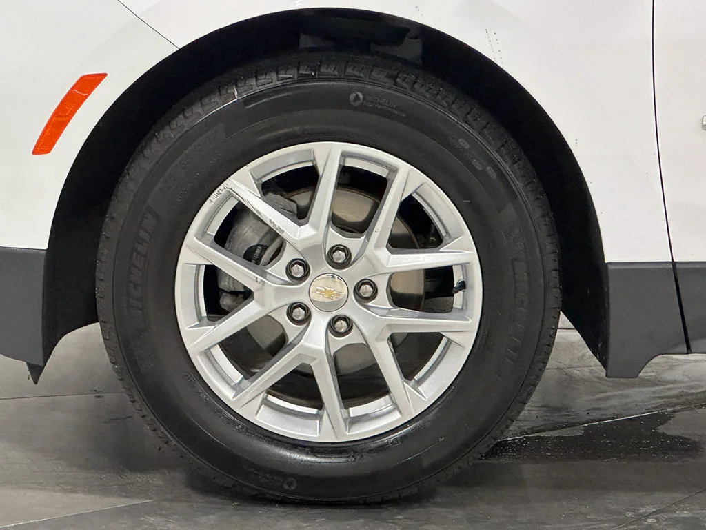 Used 2024 Summit White Chevrolet LS image 35