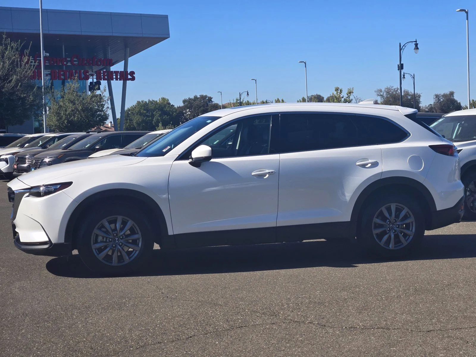 Used 2020 Snowflake White Pearl Mica Mazda Touring image 37