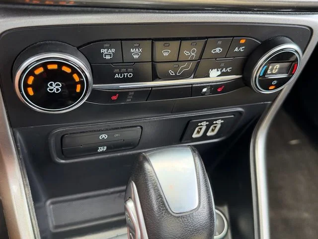 Used 2021 White Ford SE image 21