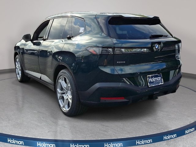 New 2027 Vancouver Green Metallic BMW  image 6