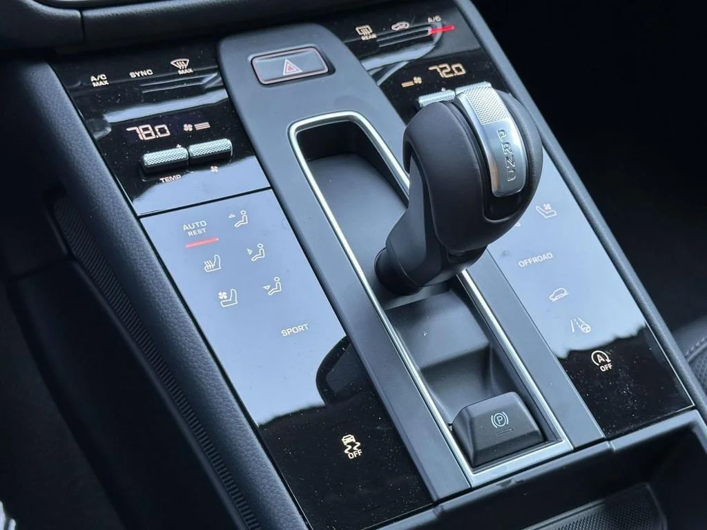 New 2026 Dolomite Silver Porsche  image 28