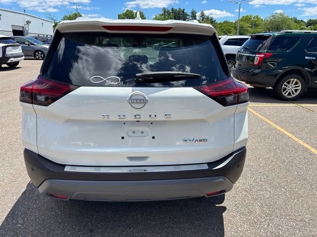 Used 2023 Pearl White Tricoat Nissan SV image 6