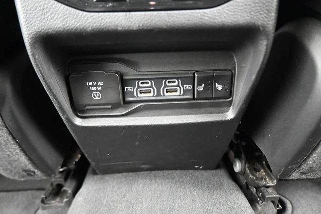 Used 2022 White Jeep 4xe image 24