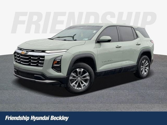 Used 2025 Green Chevrolet LT image 1