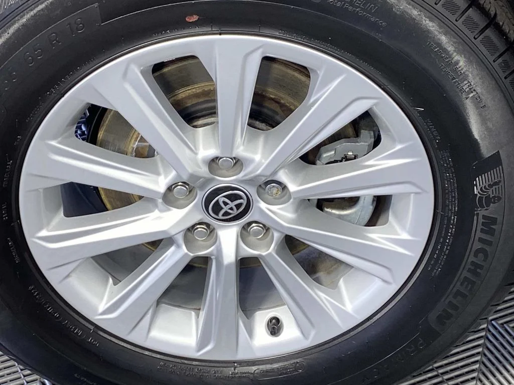 Used 2024 White Toyota XLE image 28