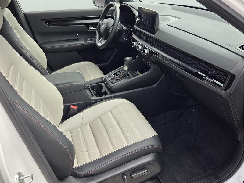 Used 2024 Platinum White Pearl Honda SPORT TOURING AWD image 18