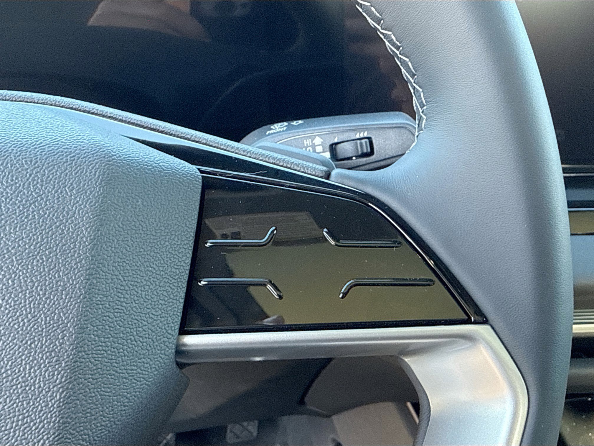 New 2026 Glacier White Metallic Audi Premium Plus image 38