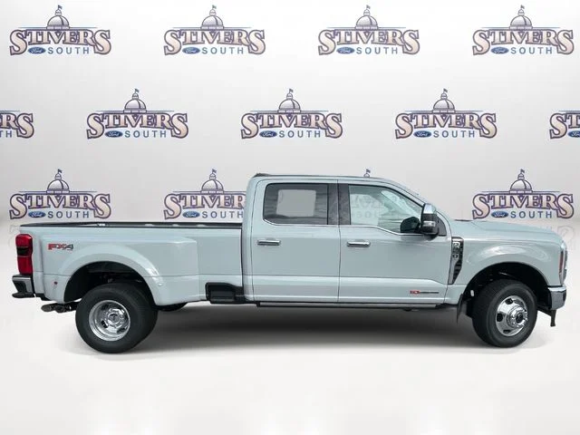 New 2026 White Ford Lariat image 2