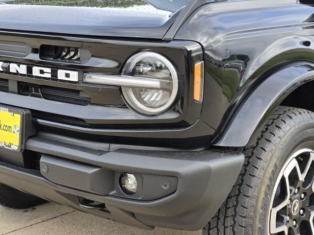 New 2026 Shadow Black Ford Outer Banks® image 25