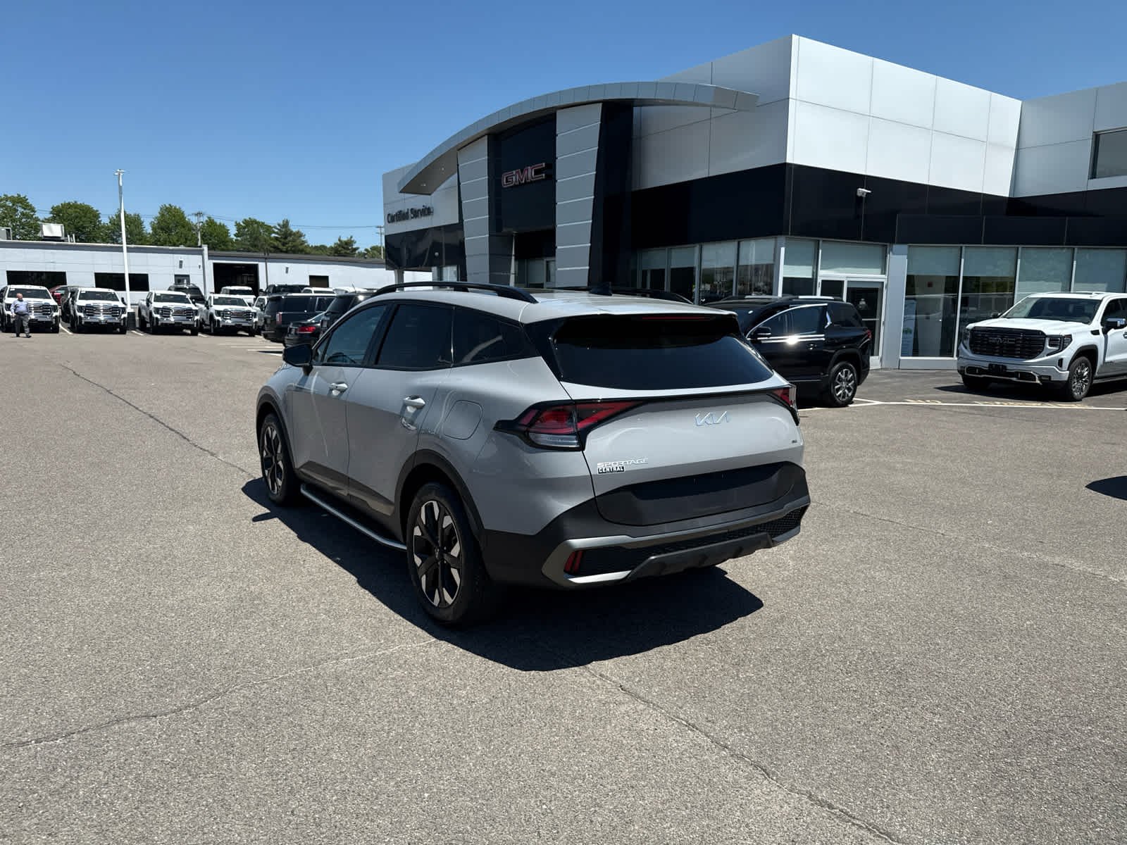 Used 2023 Gray Kia X-Line image 3
