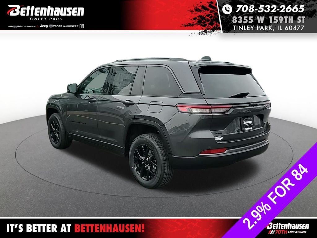 New 2026 Baltic Gray Metallic Clear-Coat Exterior Paint Jeep Altitude image 7